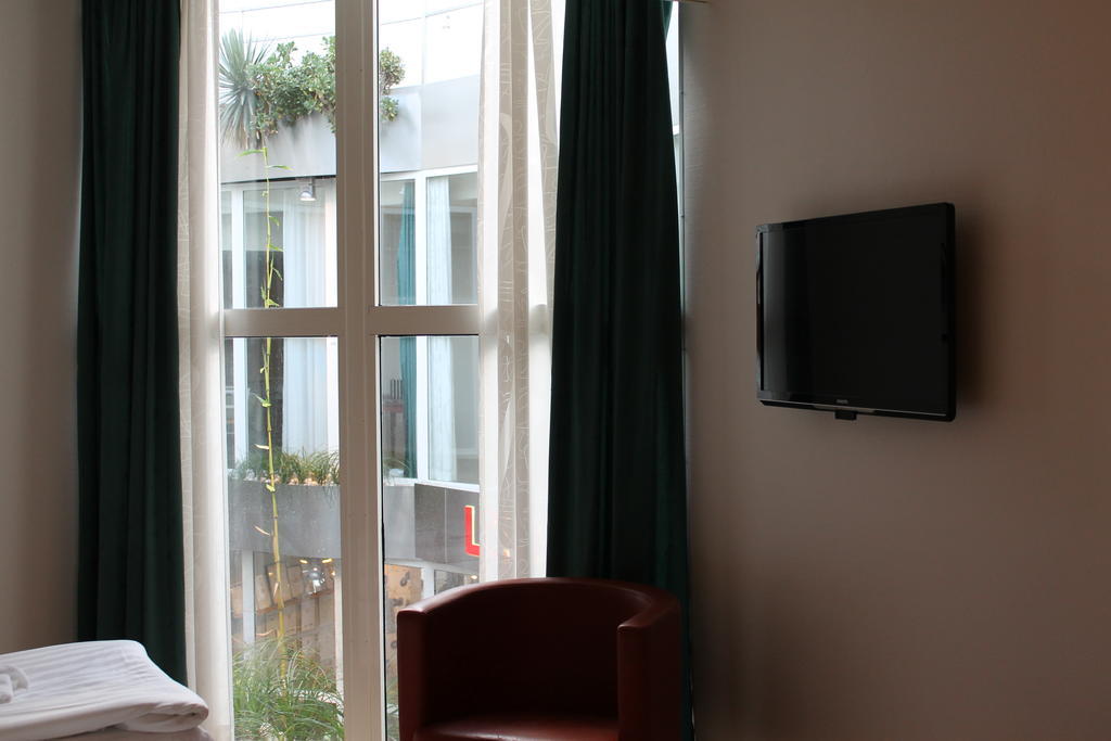 Pronova Hotell & Vandrarhem Norrkoping Exterior photo