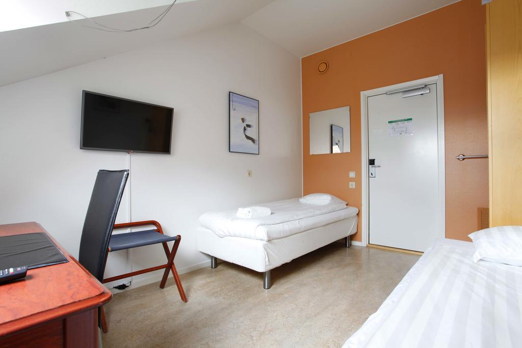 Pronova Hotell & Vandrarhem Norrkoping Exterior photo